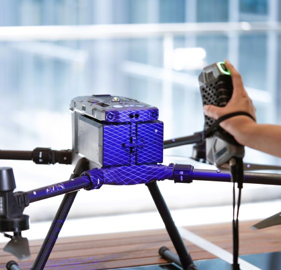 SIMSCAN 30 Gen2 in use for accurate 3D scanning of complex industrial components.